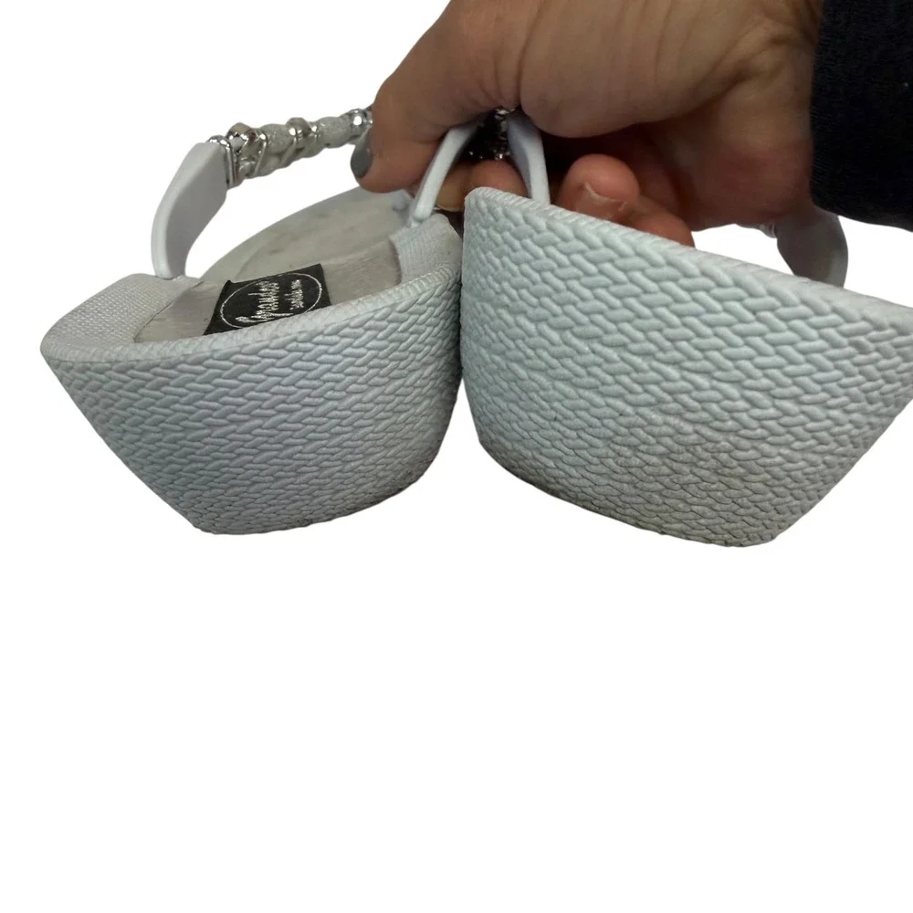 Grandco Womens‎ White Silver Jeweled Wedge Flip Flop Sandals Size 8 Boho Glam